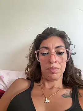 amanilouve online show from 22, 5, 2026