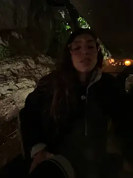 amanilouve online show from 15, 4, 2026