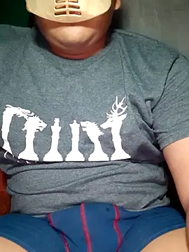 Snapshot of Efrain2090 chatting on 3, 12, 2025 Efrain2090 online show from 3, 12, 2025