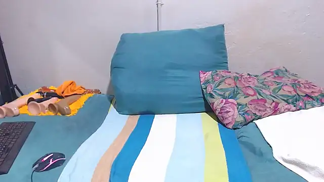 MatureBootyBabe4Uxx online show from 13, 5, 2026