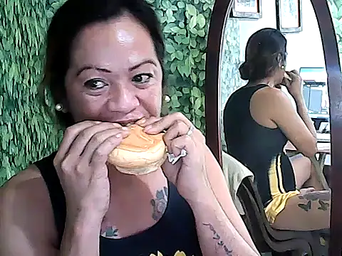 yummy 21xxx online show from 18, 9, 2025