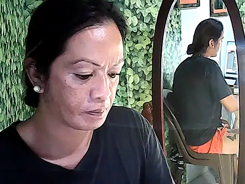 yummy 21xxx online show from 16, 10, 2025