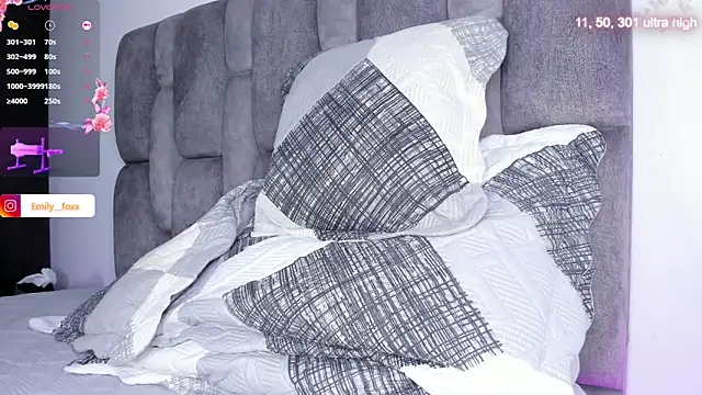 emily fox1 online show from 8, 4, 2026