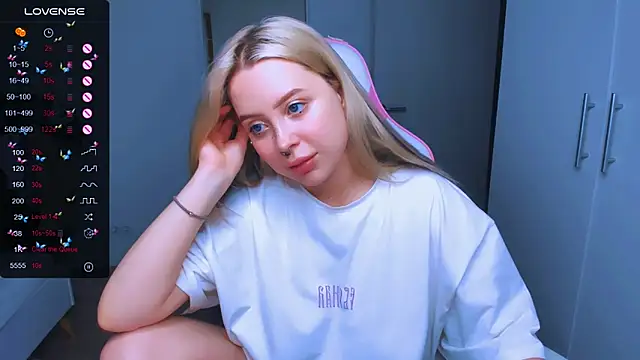 MonaLauu online show from 29, 1, 2025