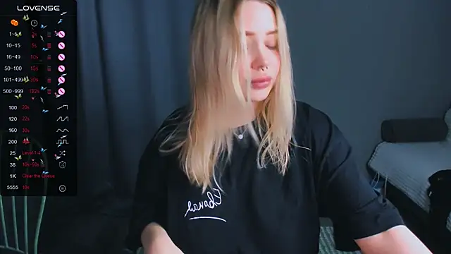 MonaLauu online show from 15, 11, 2025