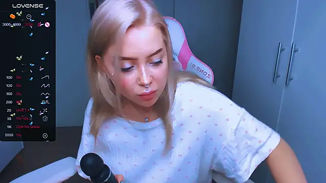 MonaLauu online show from 28, 12, 2024