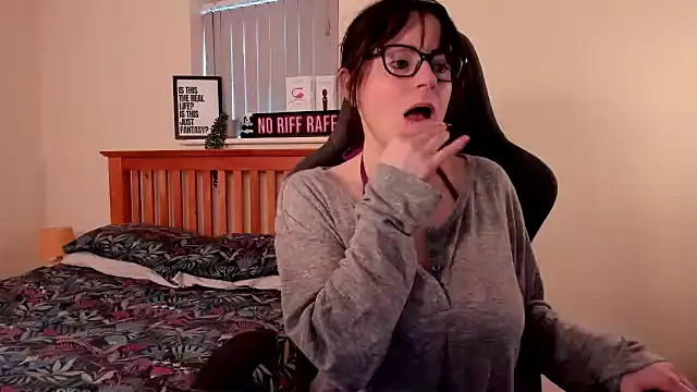 Snapshot of LucieWinters_UK chatting on 30, 1, 2025 LucieWinters UK online show from 30, 1, 2025