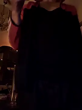 Ladyshaker82 online show from 8, 11, 2025