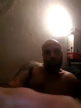 Ladyshaker82 online show from 26, 2, 2025