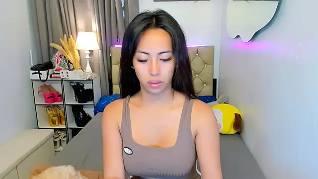 reighnempress online show from 16, 3, 2025