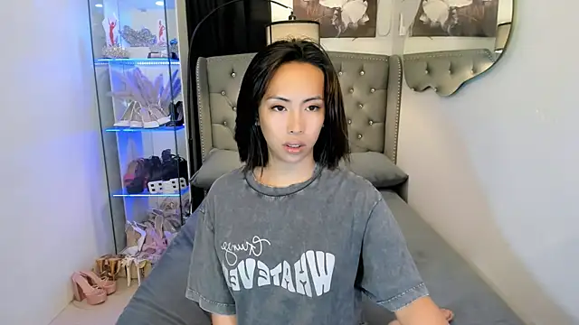 Snapshot of reighnempress chatting on 18, 2, 2026 reighnempress online show from 18, 2, 2026