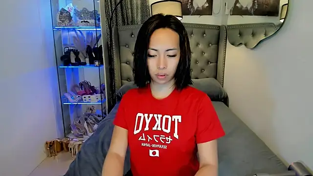 reighnempress online show from 14, 11, 2025