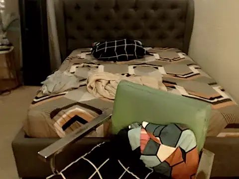 MISTRESS OF EVILCUMxx online show from 6, 11, 2025