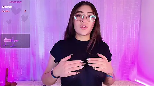 Samii Evans online show from 1, 3, 2025