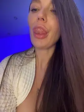 Emma Catt online show from 27, 12, 2024