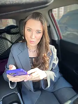 Emma Catt online show from 16, 3, 2025