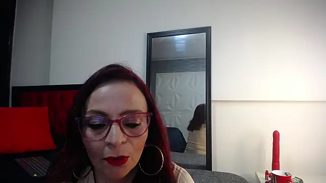 Snapshot of Miss_ellien chatting on 9, 10, 2025 Miss ellien online show from 9, 10, 2025