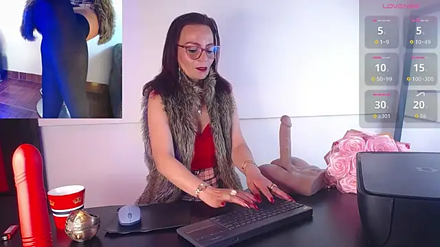 Snapshot of Miss_ellien chatting on 17, 9, 2025 Miss ellien online show from 17, 9, 2025