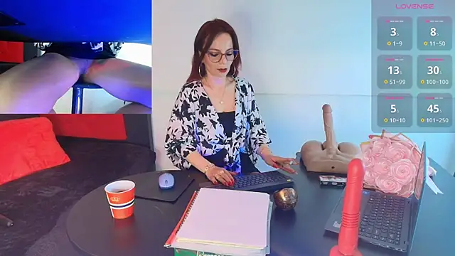 Snapshot of Miss_ellien chatting on 13, 9, 2025 Miss ellien online show from 13, 9, 2025