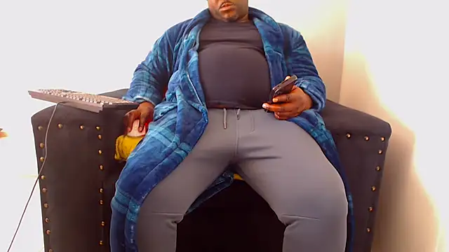 Snapshot of zuluboyxx chatting on 6, 7, 2026 zuluboyxx online show from 6, 7, 2026