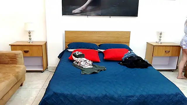 MaloryAndLuna online show from 11, 10, 2025