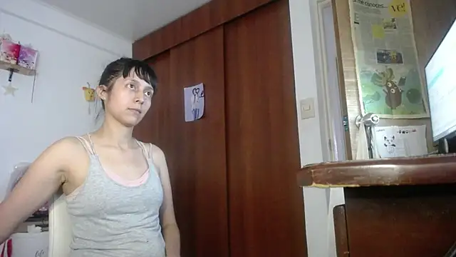 Snapshot of Moon_lunita chatting on 18, 6, 2026 Moon lunita online show from 18, 6, 2026