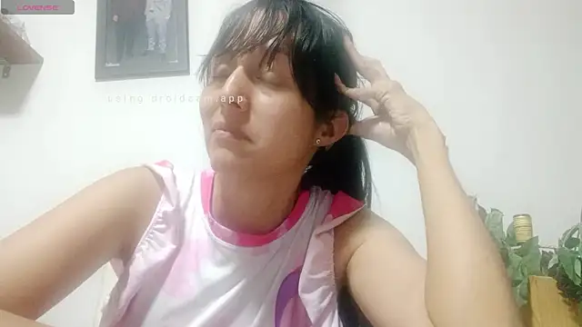 Moon lunita online show from 17, 2, 2025