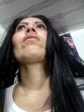 Tania mature online show from 22, 4, 2026
