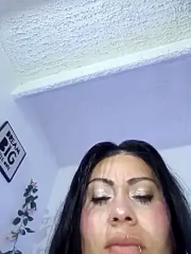 Tania mature online show from 25, 3, 2026