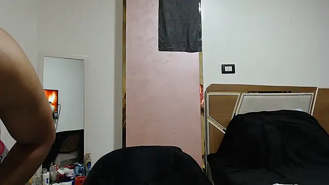 Snapshot of highguy chatting on 11, 7, 2026 highguy online show from 11, 7, 2026