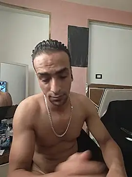 Snapshot of highguy chatting on 30, 7, 2026 highguy online show from 30, 7, 2026