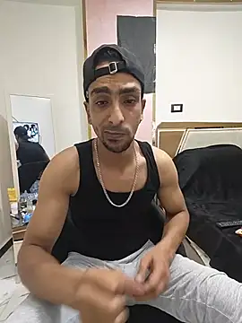 Snapshot of highguy chatting on 18, 7, 2026 highguy online show from 18, 7, 2026