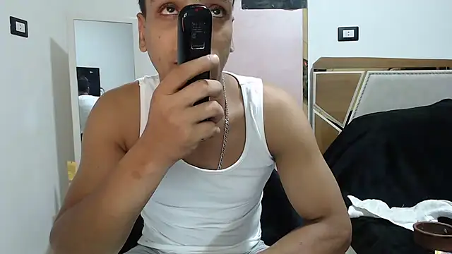 Snapshot of highguy chatting on 19, 7, 2026 highguy online show from 19, 7, 2026