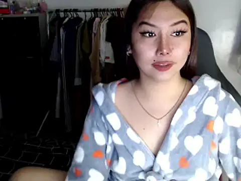 urqueendominant online show from 23, 3, 2025