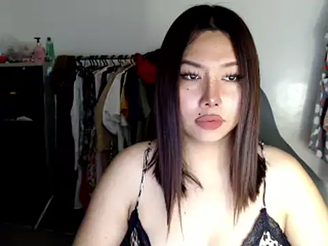 urqueendominant online show from 11, 3, 2025