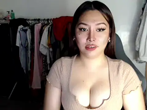 urqueendominant online show from 7, 3, 2025