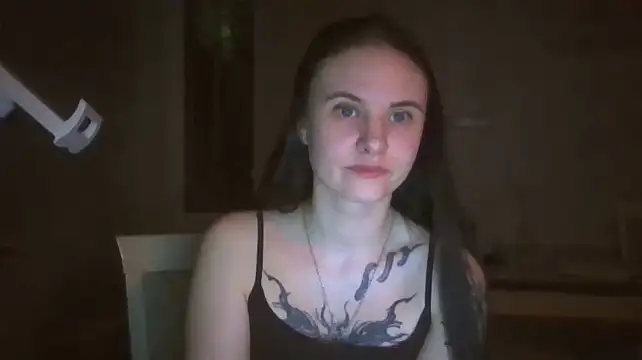 Snapshot of LolaMegan chatting on 5, 5, 2026 LolaMegan online show from 5, 5, 2026