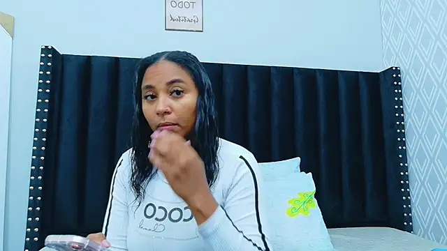 Snapshot of colombiamommy chatting on 24, 2, 2026 colombiamommy online show from 24, 2, 2026