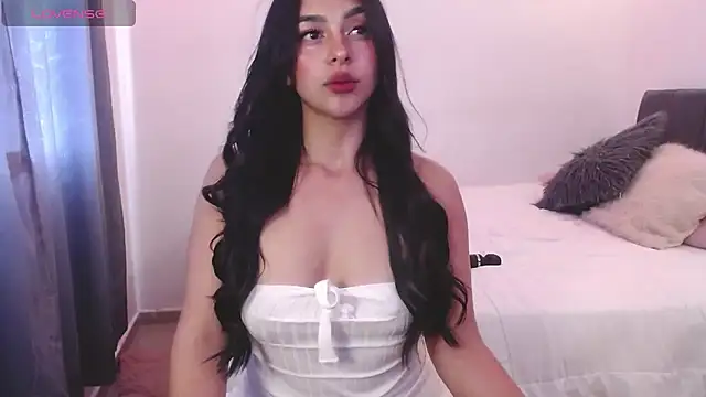 Melaniie01 online show from 9, 4, 2026