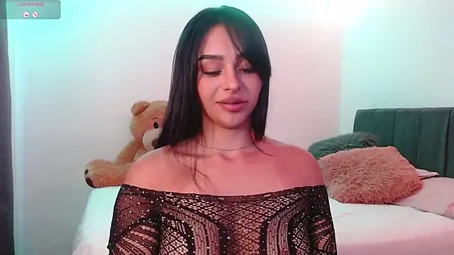 Melaniie01 online show from 17, 12, 2025