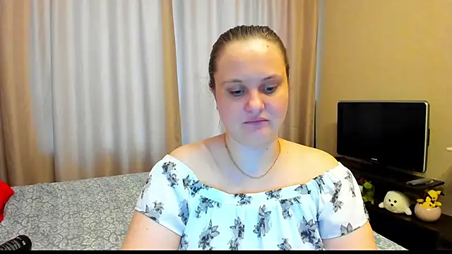 AlanaBrox online show from 5, 3, 2025