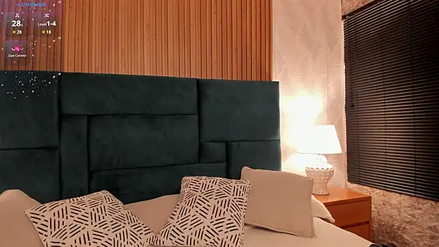 Kareena chopra online show from 5, 11, 2025