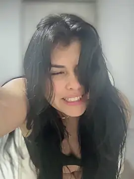 Alyaa s online show from 5, 11, 2025