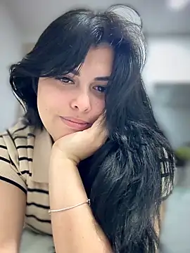 Alyaa s online show from 10, 10, 2025