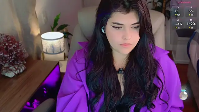 Snapshot of Alyaa_s chatting on 10, 6, 2026 Alyaa s online show from 10, 6, 2026
