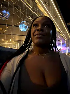 TilaTotti online show from 27, 10, 2025