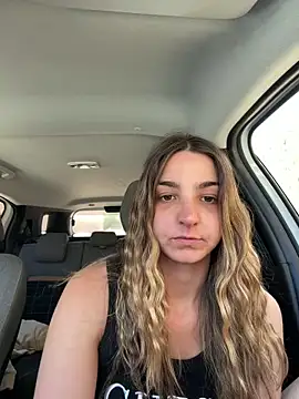 DoriDeluxe66 online show from 22, 5, 2026