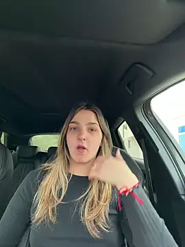 DoriDeluxe66 online show from 14, 3, 2026