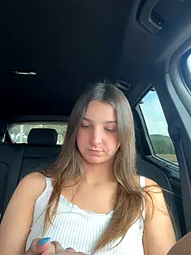 DoriDeluxe66 online show from 12, 10, 2025