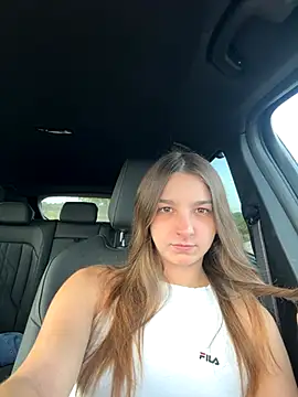 DoriDeluxe66 online show from 29, 9, 2025